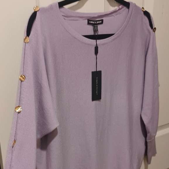 CABLE AND GAUGE LAVENDER PURPLE KEYHOLE SLEEVES GOLD BUTTONS TOP SIZE SMALL - Picture 8 of 15